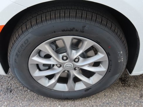 New 2026 Chrysler Pacifica Select image 15