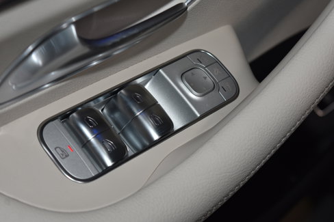 New 2026 Mercedes-Benz GLS 450 4MATIC image 5