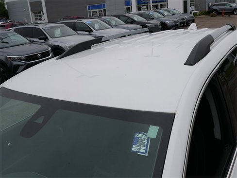 Used 2023 GMC Acadia SLE w/ Driver Convenience Package image 11