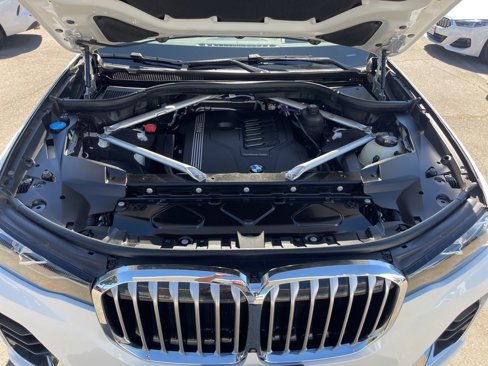Used 2022 BMW X7 xDrive40i w/ Premium Package image 30