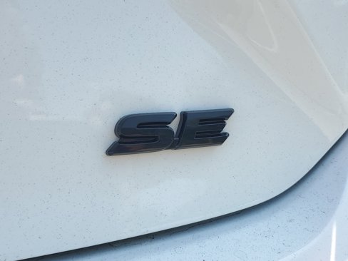 New 2026 Toyota Camry SE image 8
