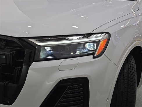 New 2025 Audi Q7 3.0T Premium Plus image 32