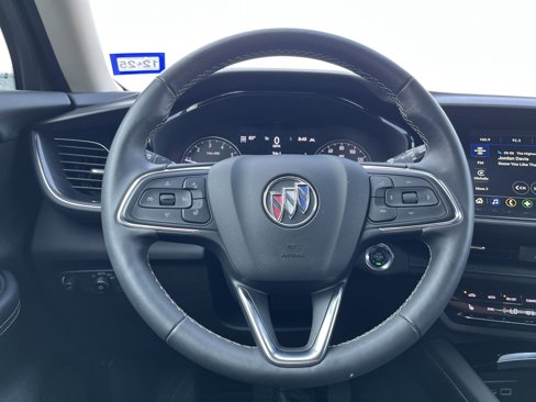 Used 2023 Buick Envision Essence image 7