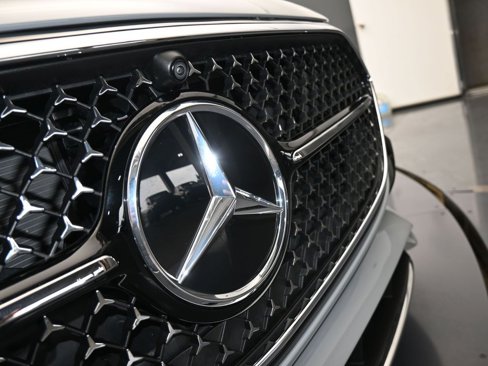 Used 2025 Mercedes-Benz E 350 Sedan image 55