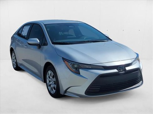 New 2026 Toyota Corolla LE image 3
