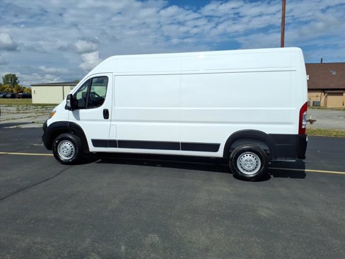Used 2025 RAM ProMaster 2500 w/ Convenience Group image 8