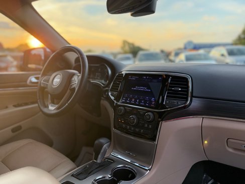 Used 2019 Jeep Grand Cherokee Limited image 42