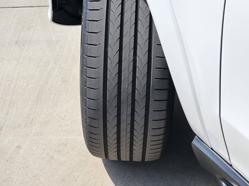 New 2026 Mercedes-Benz GLS 580 4MATIC image 12