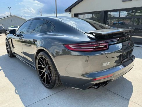 Used 2018 Porsche Panamera 4S image 7
