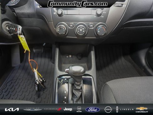 Used 2018 Kia Forte LX w/ LX Rear Camera Package image 18