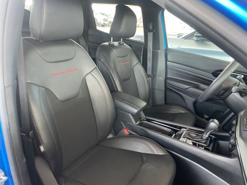 Used 2025 Jeep Compass Trailhawk image 35