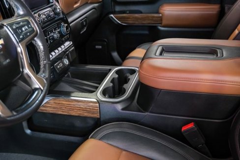 Used 2022 Chevrolet Silverado 3500 High Country w/ Safety Package II image 28