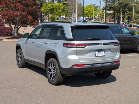 New 2025 Jeep Grand Cherokee Limited w/ Luxury Tech Group II image 7