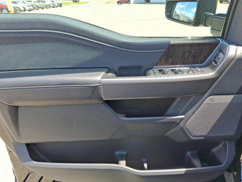 New 2025 Ford F350 Lariat w/ Lariat Ultimate Package image 8