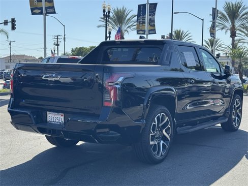 Used 2024 Chevrolet Silverado EV RST image 3