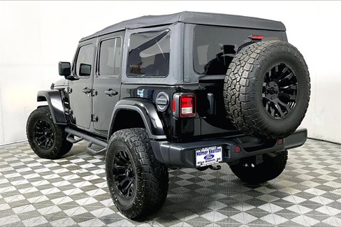 Used 2021 Jeep Wrangler Unlimited Sahara image 11