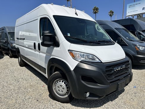 Used 2024 RAM ProMaster 2500 w/ Convenience Group image 3