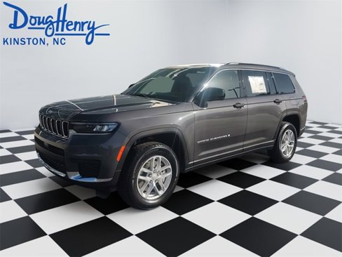 New 2025 Jeep Grand Cherokee L Laredo image 1