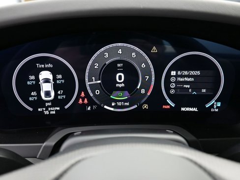 Certified 2026 Porsche 911 Carrera GTS image 25