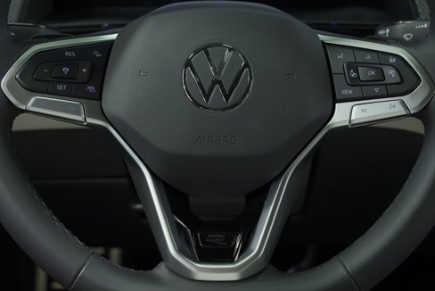 New 2025 Volkswagen Atlas Cross Sport SEL Premium R-Line image 16
