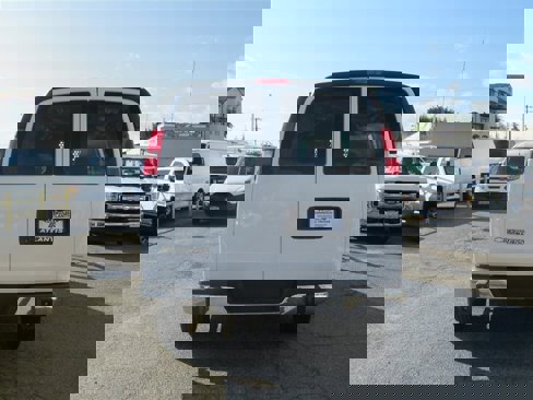 Used 2022 Chevrolet Express 2500 w/ Driver Convenience Package image 3