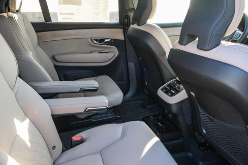 New 2026 Volvo XC90 B6 Plus image 21