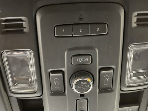 Used 2024 GMC Yukon Denali image 19