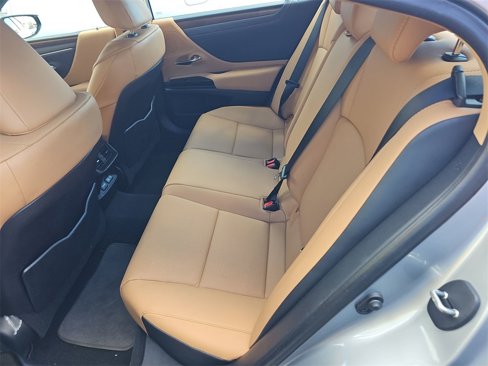 Used 2024 Lexus ES 350 w/ Premium Package image 20
