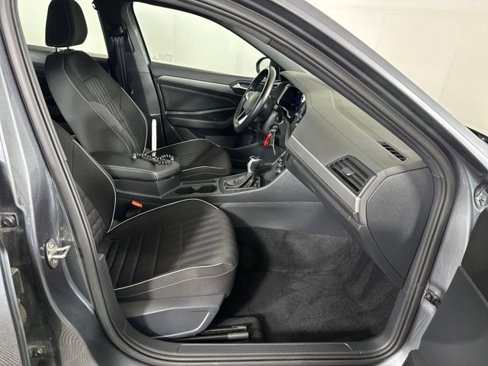 Used 2023 Volkswagen Jetta Sport image 26