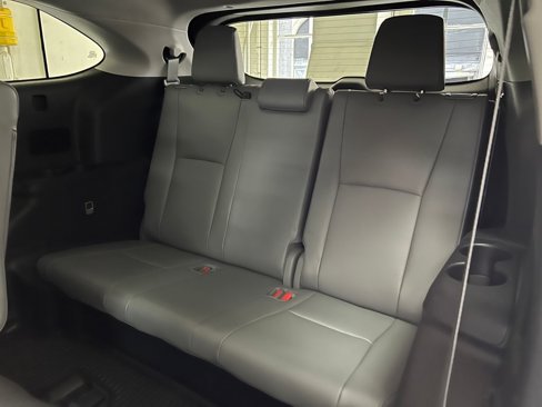 Certified 2022 Toyota Highlander Platinum image 18