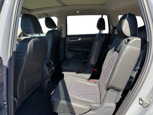 New 2025 Volkswagen Atlas SEL Premium R-Line image 16