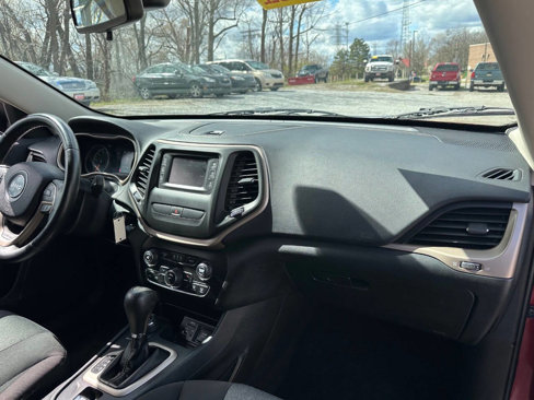 Used 2016 Jeep Cherokee Sport w/ Cold Weather Group image 13