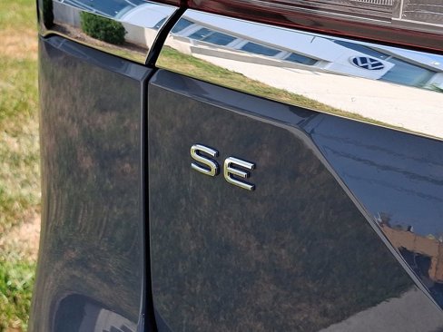 New 2026 Volkswagen Atlas SE image 24