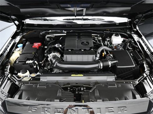 Used 2024 Nissan Frontier SV image 42