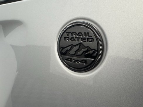 Used 2022 Jeep Wrangler Unlimited Sahara image 39