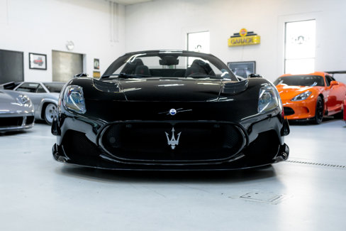 Used 2023 Maserati MC20 Spyder image 4