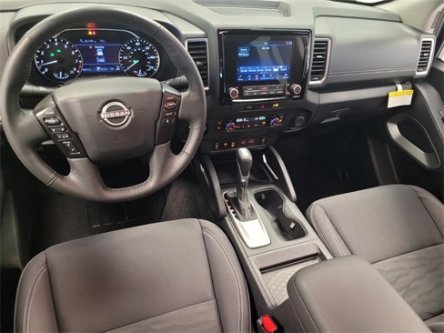 Used 2024 Nissan Frontier SV w/ Hardbody Edition image 7