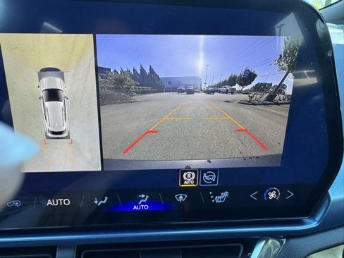 New 2026 Chevrolet Equinox EV LT image 26
