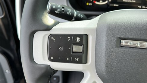 New 2025 Land Rover Defender 110 X-Dynamic SE image 15