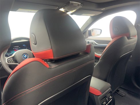 Used 2025 BMW i4 eDrive40 w/ M Sport Package image 37