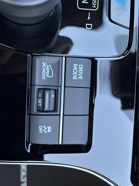 New 2025 Subaru Solterra Premium image 19