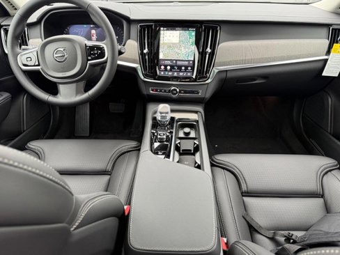 New 2026 Volvo V90 B6 Cross Country Ultra w/ Climate Package image 6