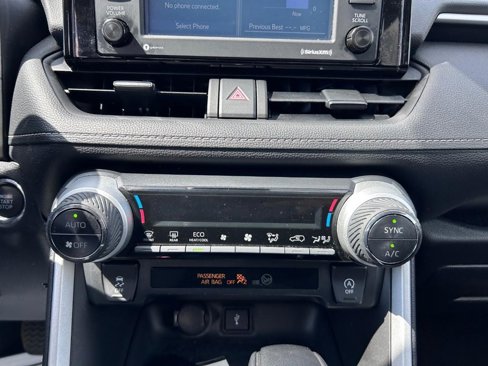 Used 2022 Toyota RAV4 XLE image 13