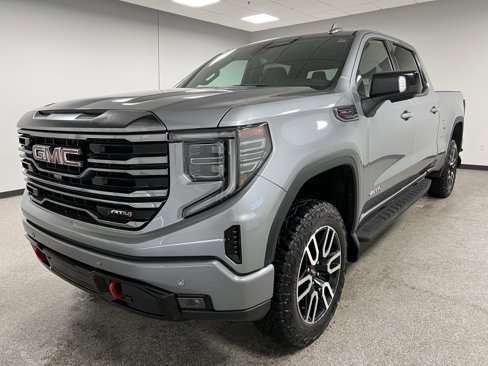 Used 2024 GMC Sierra 1500 AT4 image 6