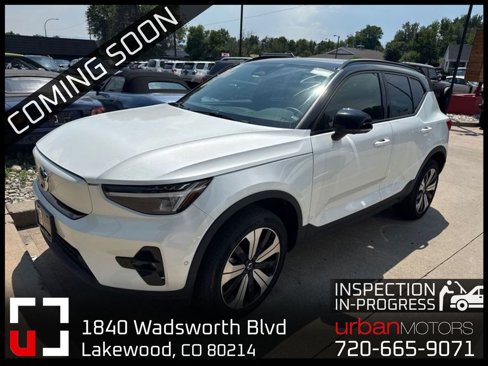 Used 2023 Volvo XC40 Recharge Plus image 1
