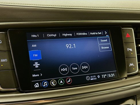 Used 2024 Buick Enclave Premium image 21
