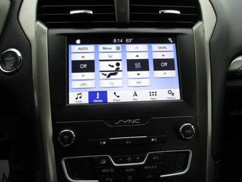 Used 2019 Ford Fusion SE image 23