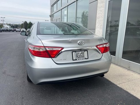Certified 2017 Toyota Camry XLE image 5