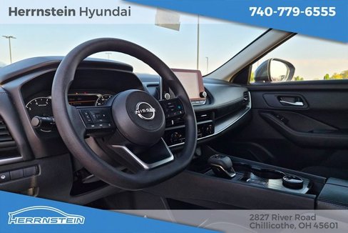 Used 2024 Nissan Rogue SV image 19