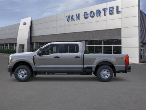 New 2026 Ford F250 XL image 3